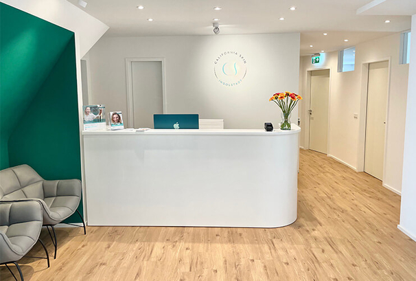 Studio Dr. med. Nicolás Orbenes, Hyaluron & Botox® Unterspritzung in Ingolstadt